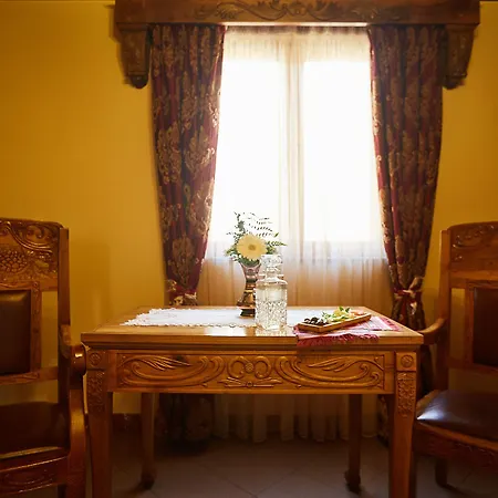 Hotel Brilant Antik 4*