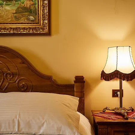 Hotel Brilant Antik Tirana