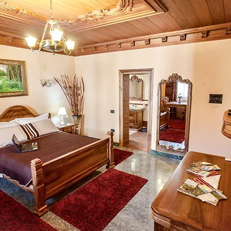 Hotel Brilant Antik