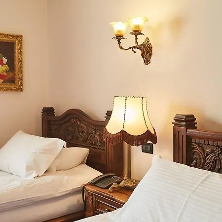 Brilant Antik Otel Tiran