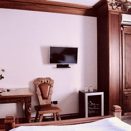 Otel Brilant Antik Tiran