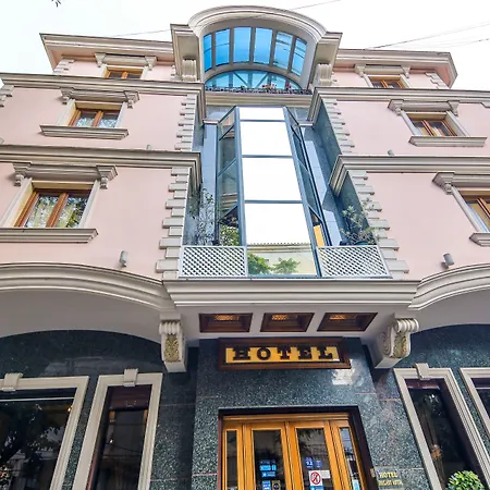 מלון Brilant Antik 4*