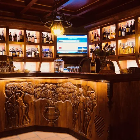 Brilant Antik 地拉那