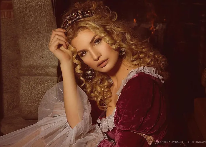 Brilant Antik 地拉那