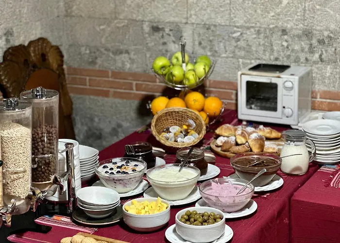 Brilant Antik 地拉那