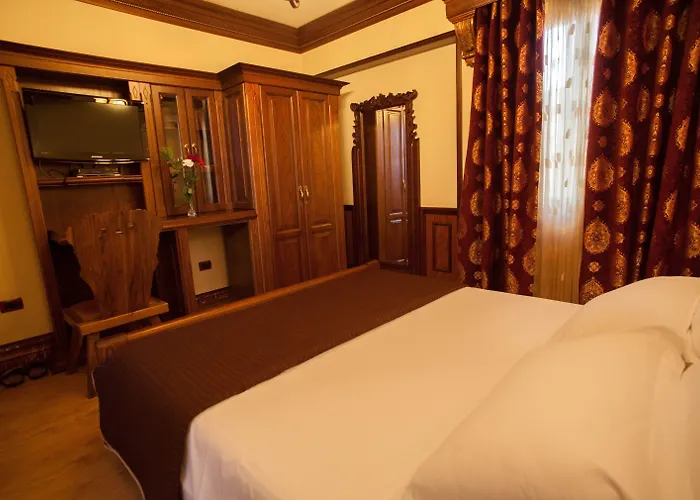 酒店 Brilant Antik