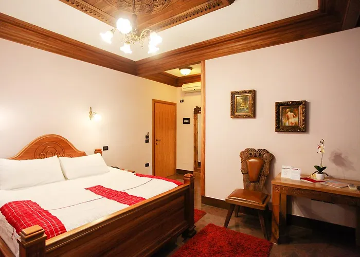 Brilant Antik 酒店