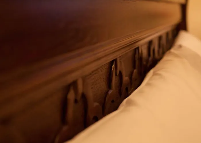 Brilant Antik 地拉那